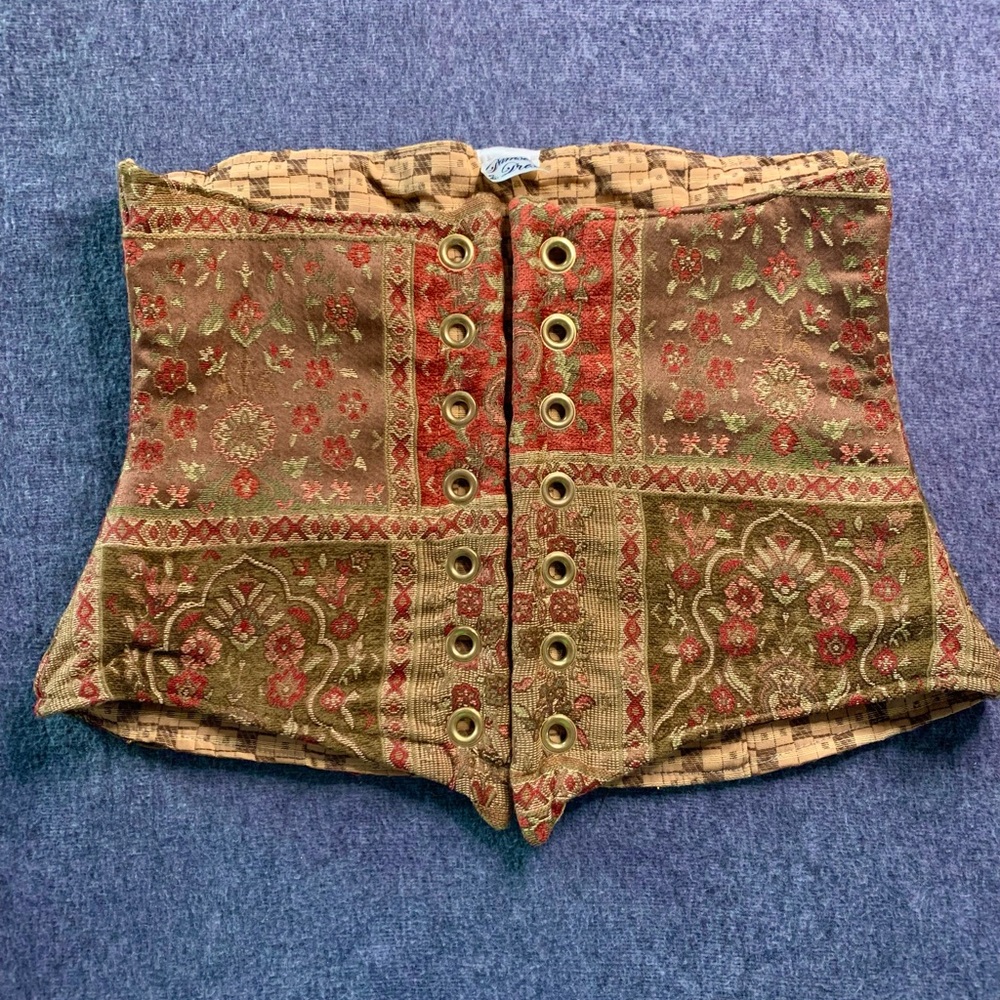 Romantic Damsel In This Dress waist corset